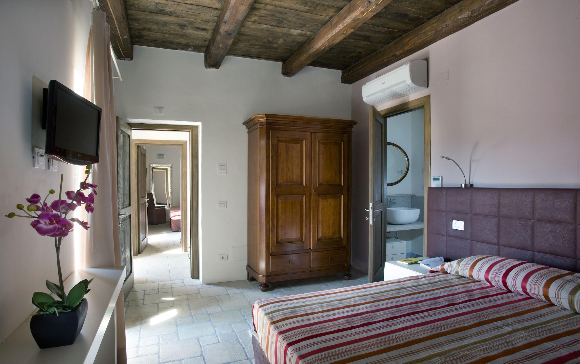 Hostal Liscia Country Relais Sant'Antonio di Gallura Exterior foto