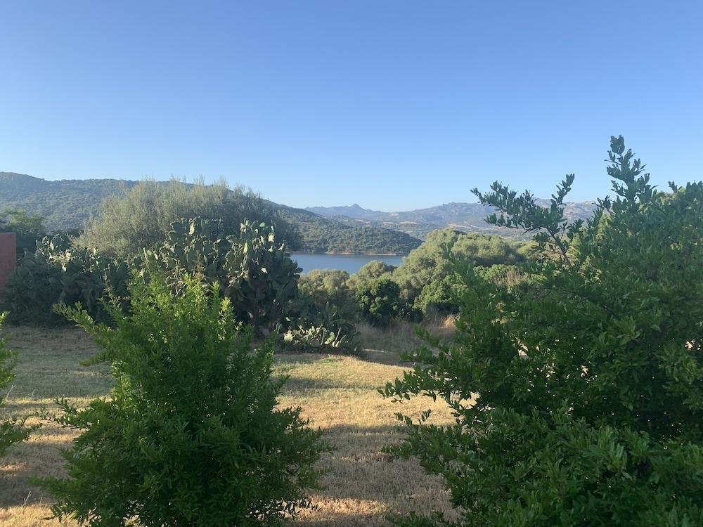 Hostal Liscia Country Relais Sant'Antonio di Gallura Exterior foto