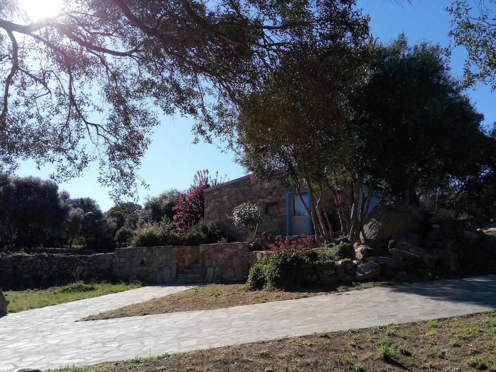 Hostal Liscia Country Relais Sant'Antonio di Gallura Exterior foto