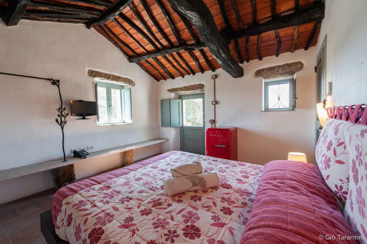 Hostal Liscia Country Relais Sant'Antonio di Gallura Exterior foto