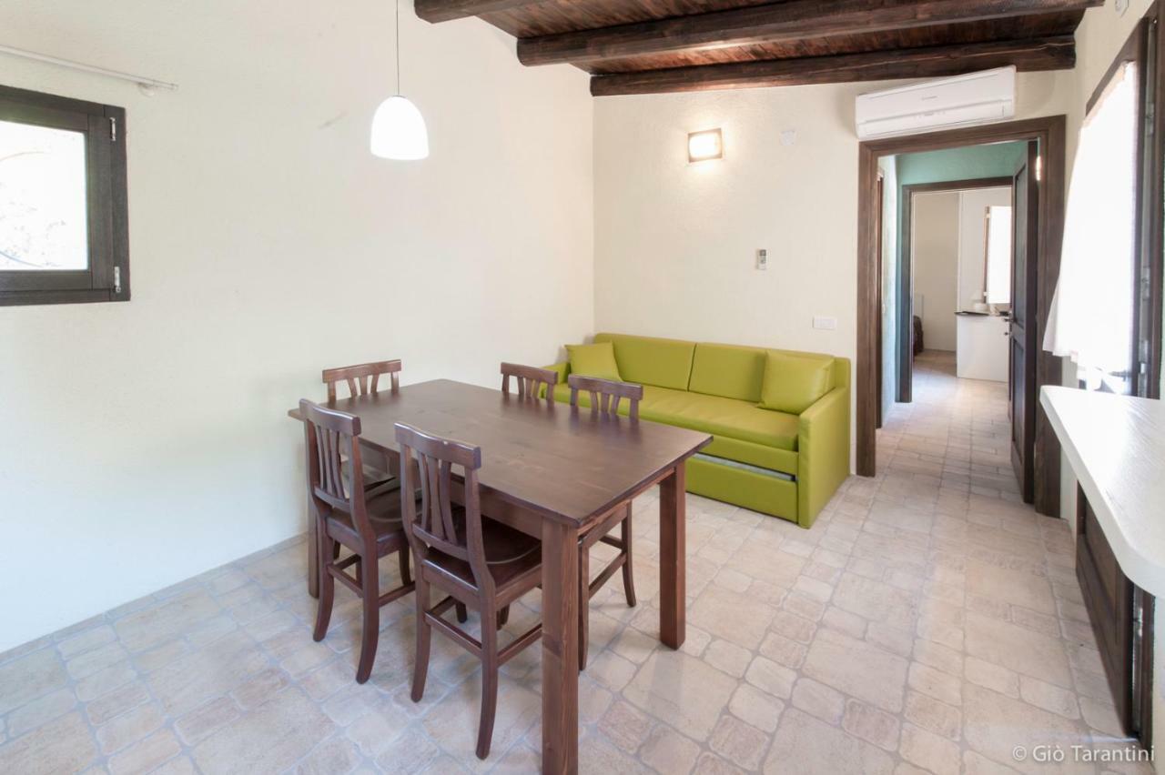Hostal Liscia Country Relais Sant'Antonio di Gallura Exterior foto